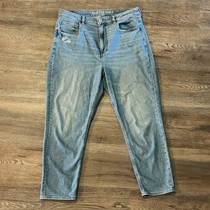 AE Stretch Curvy Mom Jean